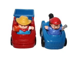 Fisher Price Little People Red Farm Truck & Trailer Blue Tow Truck With Figures - Picture 1 of 6