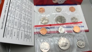 1987 D & P Proof Set U.S. Mint Original Government Packaging - Picture 1 of 4