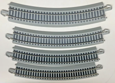 4 Piece of Bachmann 18 Radius" R 30  EZ Track (New) - Image 1 of 2