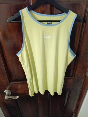 Regata atlética sem mangas Fila verde neon com acabamento Perriwinkle - Imagem 1 de 4