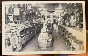 Anuncio postal de farmacia y museo de alces Tucumcari casi nuevo. Vaquero Herman Moncus Vintage - Imagen 1 de 8