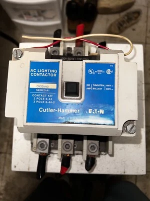 Cutler-Hammer CN35NN3 AC Lightning Contactor w/ C320KGS41 - Image 1 of 4