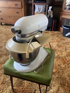Vintage Hobart Kitchen Aid K 45 Stand Mixer 3 Attachments Bowl & Batter Guard - Picture 1 of 10