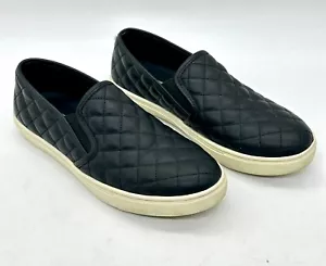 Steve Madden Ecentrcq schwarze gesteppte Slipper Damengröße 8M guter Zustand schneller Versand - Bild 1 von 11