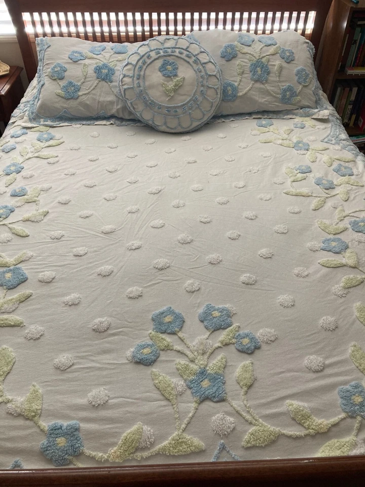 Better Trends 100% Cotton Chenille Bedspread Queen Size Bloomfield Collection - Image 1 of 4