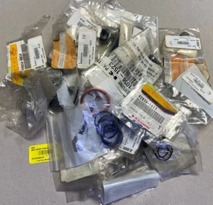 Kawasaki Hardware Lot KAF Mule Teryx Mojave Bayou Tecate Washers Gaskets Screws - Picture 1 of 1
