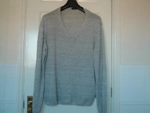 BOSS Hugo Boss Light Grey Finest Italian Yarn Linen Stylish V Neck Jumper XL - Picture 1 of 7