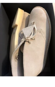 Stivali Clarks Originals Donna Desert SABBIA PELLE SCAMOSCIATA UK 7 D EU 41 - Foto 1 di 9