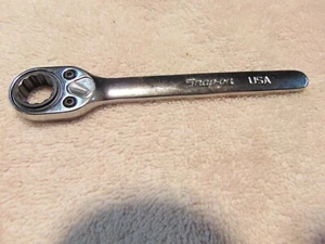 Snap-on Tools USA NEW 1/4" Drive / 11mm Metric Hex Low Profile Ratchet RAT72A - Picture 1 of 3
