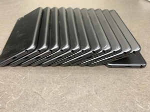 Lot of 12 Apple iPod Touch 6th Generation Model A1574 - Picture 1 of 5