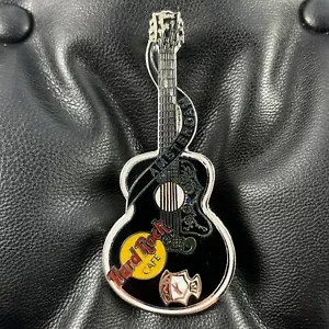 AMSTERDAM 🙂 HARD ROCK CAFE®HRС PIN☑�️Dead Rocker Serie Elvis Presley schwarze Gitarre - Bild 1 von 3