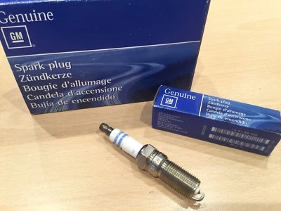 SET OF 4   GENUINE BOSCH HR7MPP+    ESCORT MONDEO FOCUS SPARK PLUGS     93188566 - Image 1 of 3