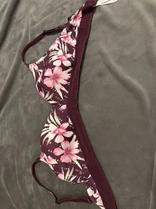 Reggiseno Victoria Secret rosa abbigliamento ovunque taglia 36DD senza fili leggermente foderato floreale - Foto 1 di 6
