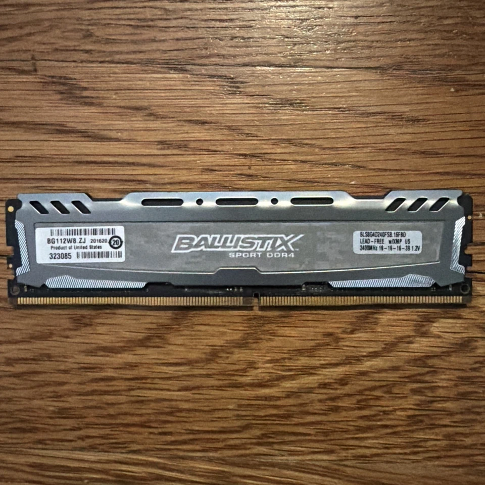 BALLISTIX SPORT 8GB DDR4 2400 MHz PC4-19200 SDRAM DIMM 1.2V BLS8G4D240FSB.16FBD - Image 1 of 1