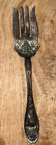 Vintage Silberbesteck R.C.Co. Servier Fleischgabel Traubenmuster - Bild 1 von 7