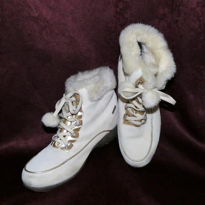 Sporto Katie Off White Suede Lace Up Boots Women's size 11 W Waterproof Faux Fur - Image 1 of 4