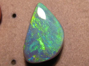 7.70 ct.  Black Opal  - 100% Natural  - Lightning Ridge Australia - Picture 1 of 9