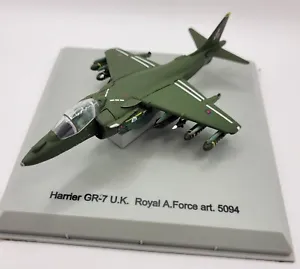 Metal Armour Collection 1:100 Harrier GR-7 UK Royal Air Force Art.5094 - Picture 1 of 11