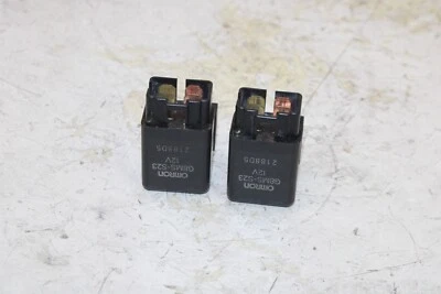 Suzuki GSXR 750 2009 OEM PAR DE RELÉS MONTAJE CAJA DE FUSIBLES Foto 1 de 4