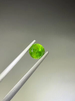 0.55 CT Faceted demantoid garnet, Russian Tagil Bobrovka demantoid - Image 1 of 4