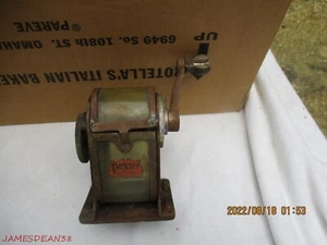 VINTAGE DEXTER PENCIL SHARPENER, RARE, VERY GOOD SHAPE, WOOD KNOB - Picture 1 of 7