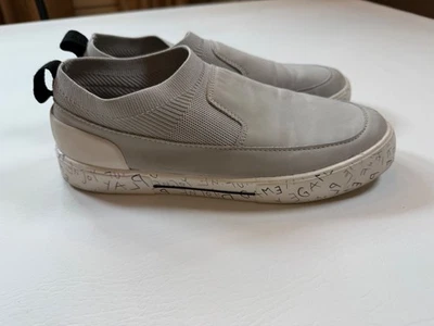 Zara Boys Gray Slip-On Sneakers Size 38/39 With Patterned Sole - image 1 of 4