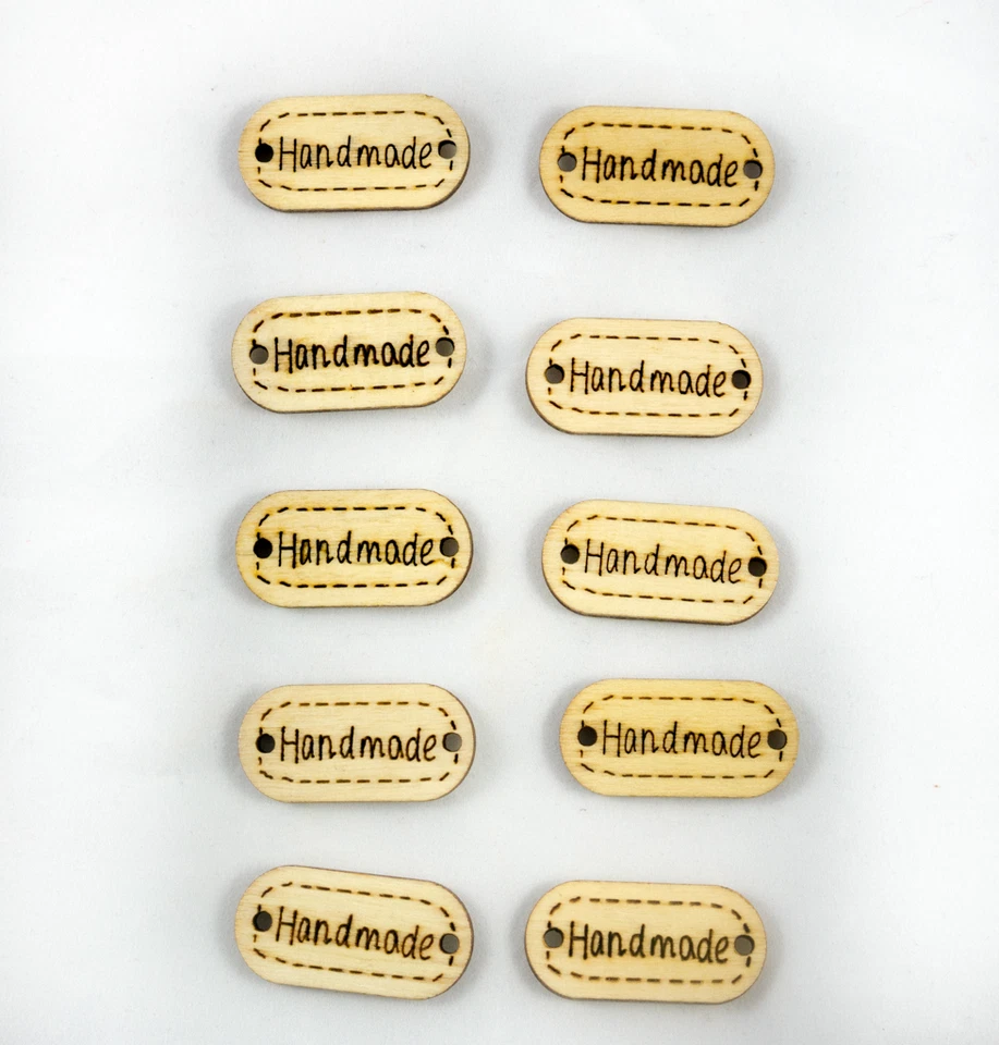 10 ETIQUETTES EN BOIS " HANDMADE" - dimensions 34 *17 mm