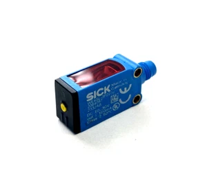 Sick WE4SL-3P2232 Photoelectric Sensor 2064097 - Picture 1 of 8