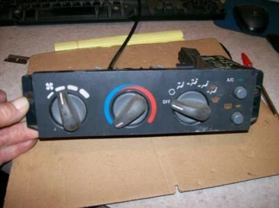 Pontiac Sunfire 1997 unidad de control de temperatura  Foto 1 de 4