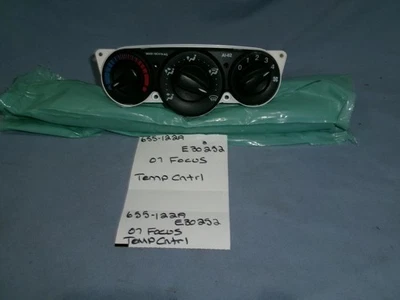 Temperature Control Black Finish Fits 00-07 FOCUS 164879 - Image 1 of 4