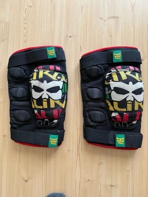 KALI Protectives Aazis Soft Knee Guard - Rasta - Size Medium - MTB BMX Pads - Image 1 of 2