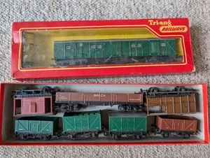 8x Triang Hornby R219 R10/13 R124 & weitere Waggons gebraucht  - Bild 1 von 4