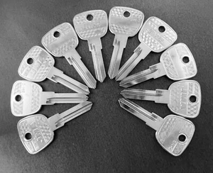 Lotto chiavi vuote tipo 2/5/10 BMW3 BM-2 X144 per BMW - Foto 1 di 11