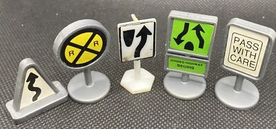 Lot of 5 Vintage Road Champs Micro Machines Road Signs - +Rail Road City Pieces? - Image 1 of 2