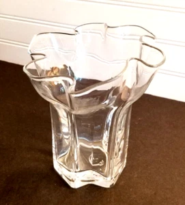 Vintage MUURLA FINLAND Clear Glass Vase Handkerchief 5.5"x6.5"H - Picture 1 of 16