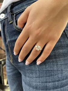 Anello di fidanzamento diamanti VS1 F 3,50 ct creato in laboratorio oro bianco 14k speciale IGI - Foto 1 di 7