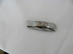 KNIFE~ FOLDING KNIFE WITH NUDE GIRL ON THE BLADE~ GREAT SHAPE ~COLLECTABLES - Imagen 1 de 3