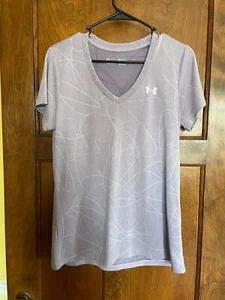 Camiseta Prenda para el torso activa Under Armour UA Tech cuello en V manga corta suelta mediana - Imagen 1 de 8