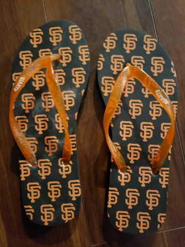 SAN FRANCISCO GIANTS  MLB Women’s: S Flip Flops Small 5/6 Orange Black LOGO Cover