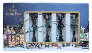 Juego de 4 postes de farola vintage - Decoración de pueblo de Navidad a pilas - Imagen 1 de 2