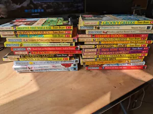 Horrible Histories & Dead Famous 26 Book Bundle Joblot - Mostly New Unread - Imagen 1 de 1