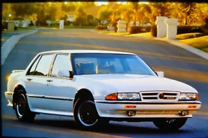 Pontiac Bonneville SSE 1990 de colección foto de prensa extensión - Imagen 1 de 1