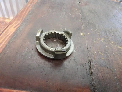 87-09 Suzuki Intruder VS1400 EMBRAGUE LEVA 1 ENGRANAJE PIÑÓN 26111-38B03 Foto 1 de 2