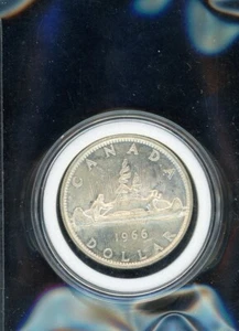 1966 Canadian Silver $1 Dollar Coin Canada - Picture 1 of 2