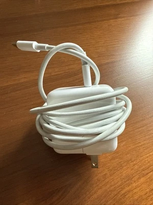 Genuine OEM Apple 30W USB-C Power Adapter with USB-C Cable for iPhone iPad Foto 1 de 2