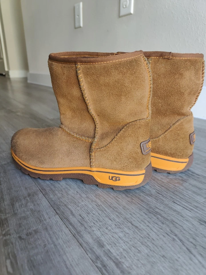 UGG Waterproof Boots Size 3 Kids Youth Brown Winter Snow Leather - Image 1 of 4