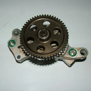 Ducati 900 SSie Supersport Pompe a huile / Oil pump - Picture 1 of 2