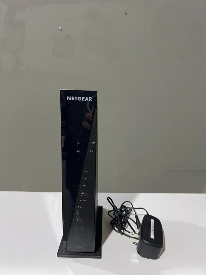 Router módem por cable NETGEAR AC1750 WiFi DOCIS 3.0 (C6300) - Usado Foto 1 de 4