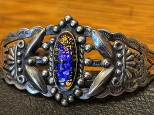 Sterlina nativi americani epoca Fred Harvey con bracciale in vetro opale - Foto 1 di 8