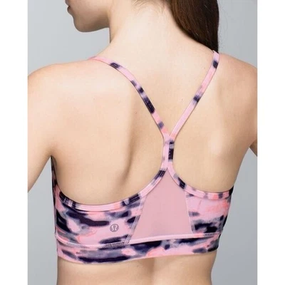 Sujetador deportivo Lululemon para mujer talla 4 Flow Y IV Wamo camuflaje malla elástica espalda deportiva Foto 1 de 4